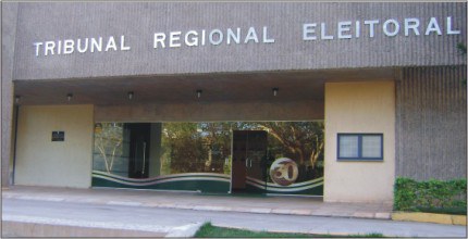 TSE acha indícios de irregularidades em 2 mil doações a candidatos em MS